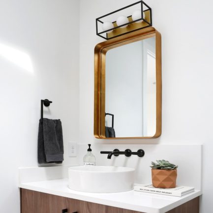 Aira 3 Light Bath and Vanity Bar