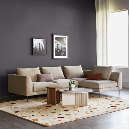 Renfrew 106.5x68.5" Sectional