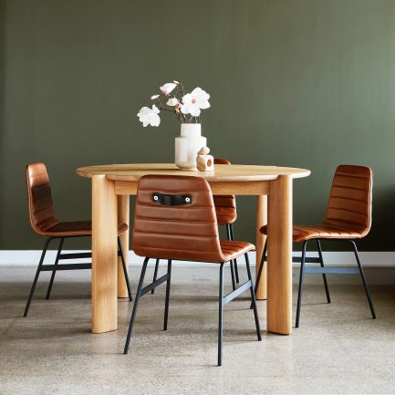 Bancroft ⌀47" Dining Table