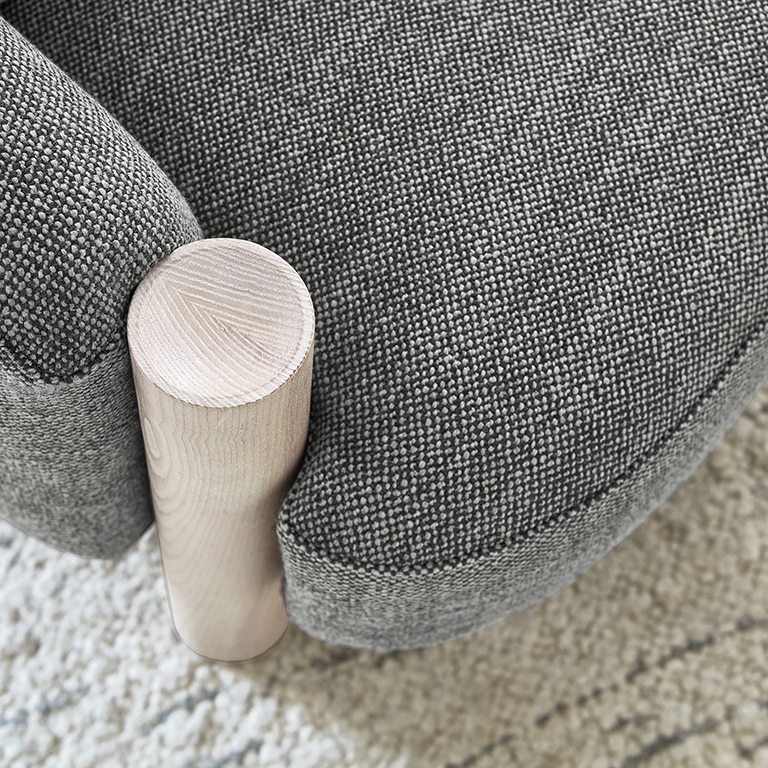 Spadina Lounge Chair